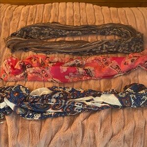 Lot of 5 Women’s Scarves.